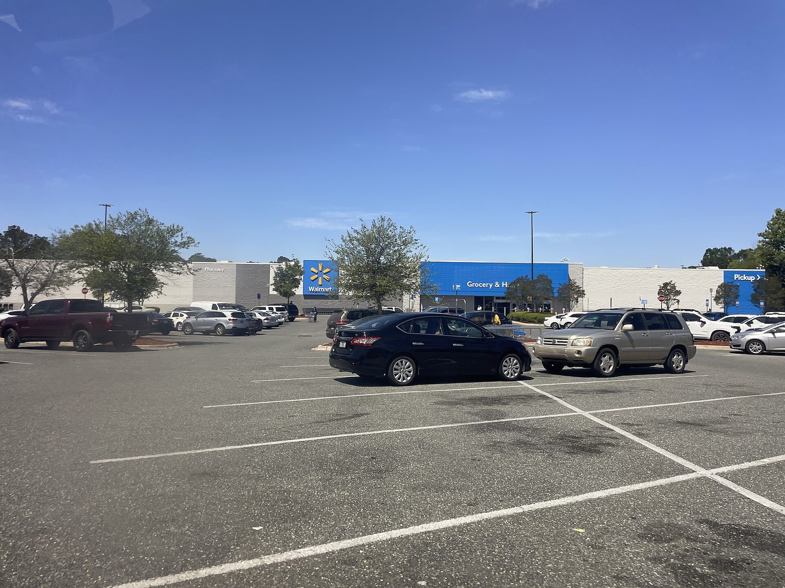 Walmart Supercenter storefront